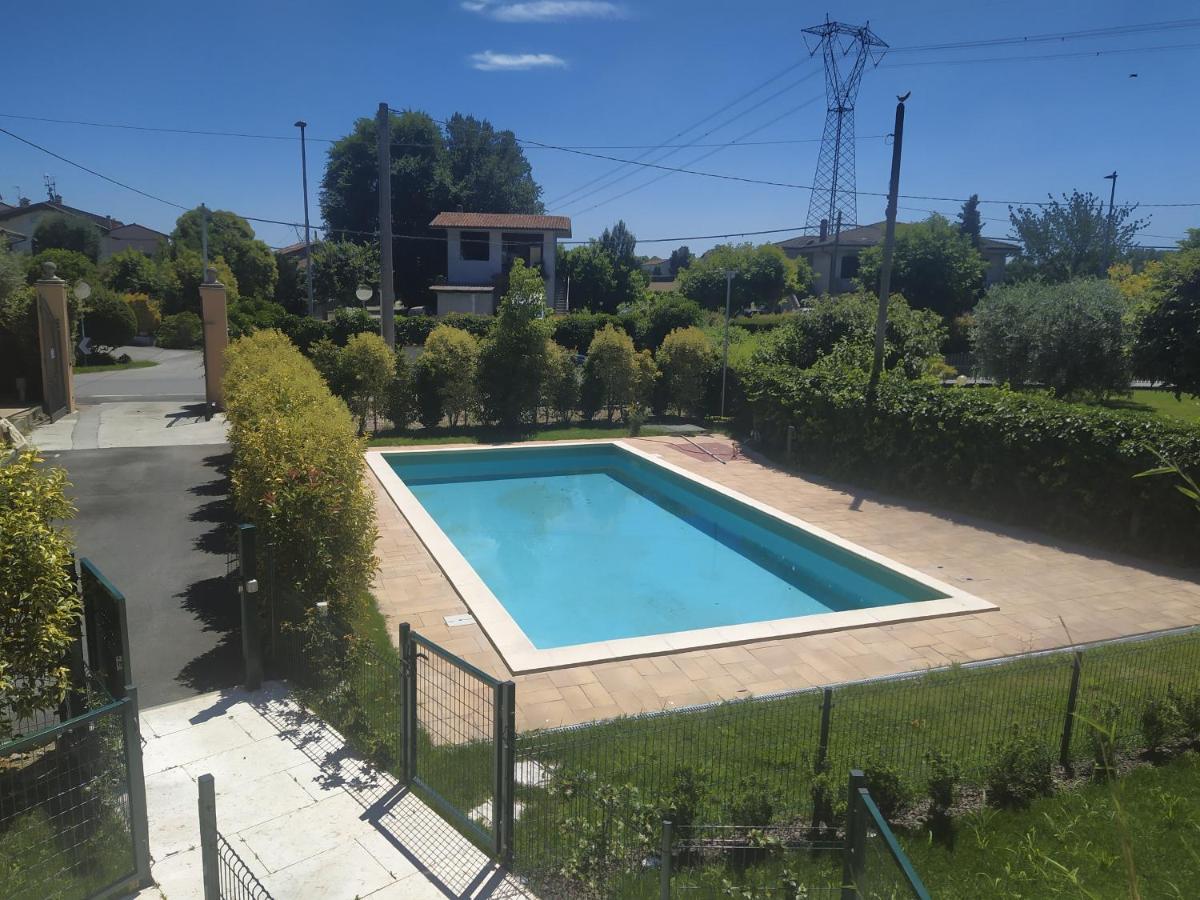 Residenza Gelsomino Apartment Десенцано дел Гарда Екстериор снимка