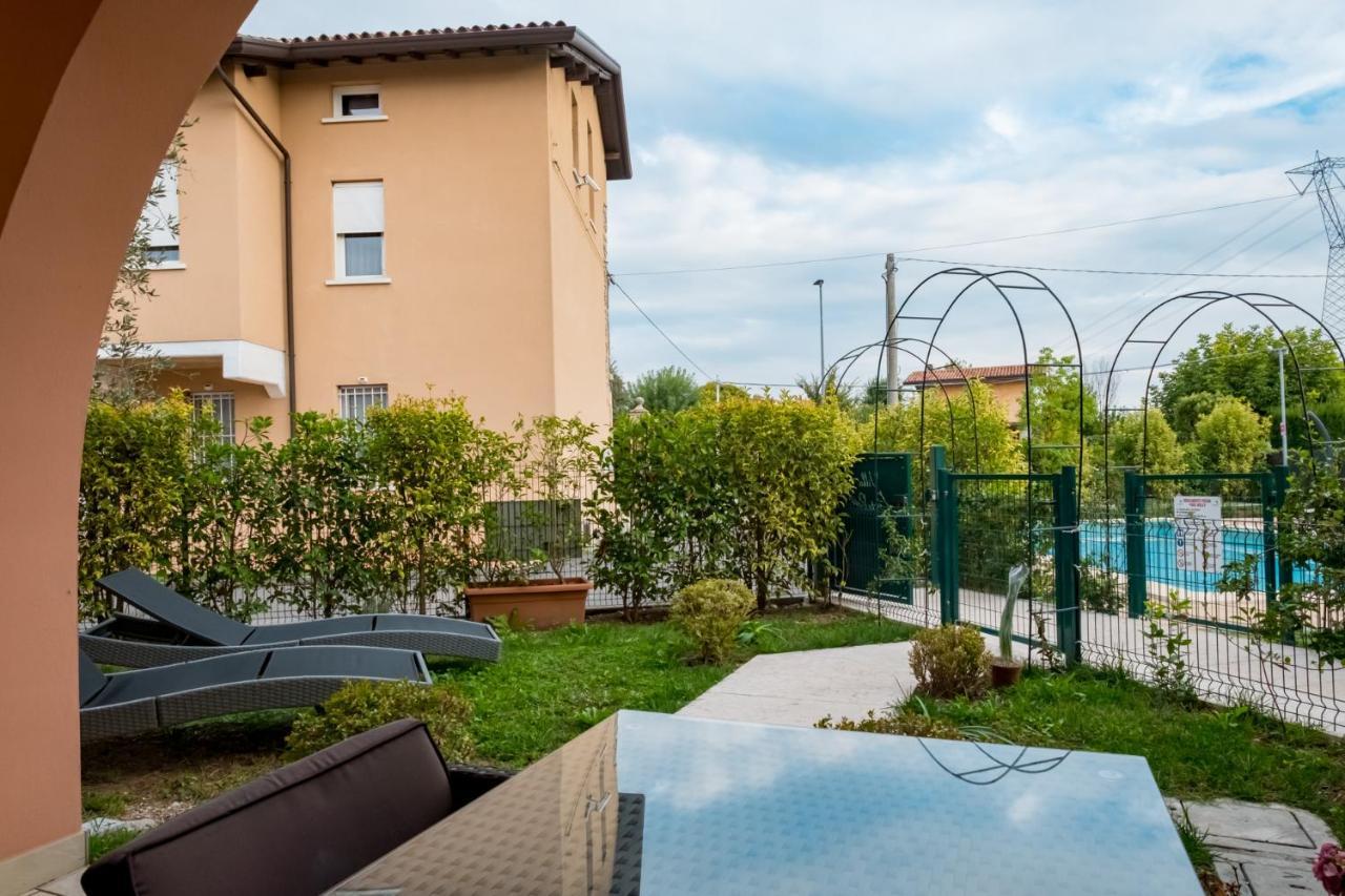 Residenza Gelsomino Apartment Десенцано дел Гарда Екстериор снимка