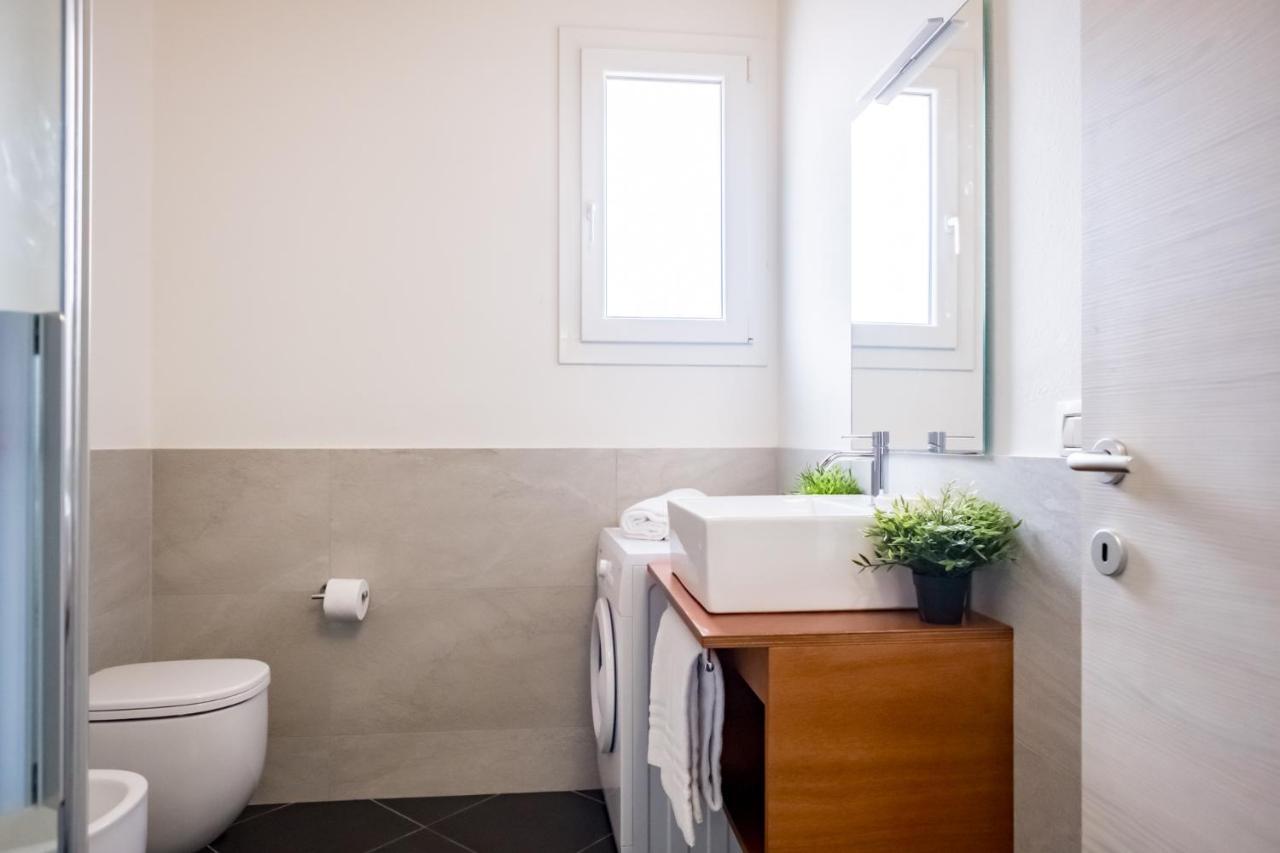 Residenza Gelsomino Apartment Десенцано дел Гарда Екстериор снимка